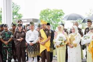 Kepala Kejaksaan Tinggi Riau dan Ketua Ikatan Adhyaksa Dharmakarini (IAD) Wilayah Riau Melakukan Kunjungan Kerja dan Supervisi Ikatan Adhyaksa Dharmakarini (IAD) Wilayah Riau di Kejaksaan Negeri Rokan Hilir