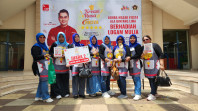 Juara 2 Lomba Memasak Kreasi Rasa Fiesta, Tim IKWI Riau Dianugerahi Trophy  dan Logam Mulia 1,5 Gram