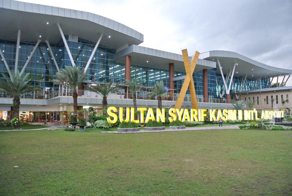 Penerbangan Luar Negeri Bandara SSK II Dibuka Akhir Bulani