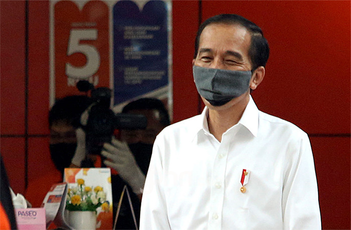 Jokowi: Jangan Buru-Buru Tutup Sebuah Kotai