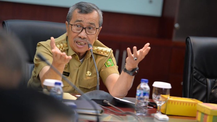 Syamsuar Gubernur Riau Wajib Memberikan Solusi Untuk Pengusaha Galian Ci