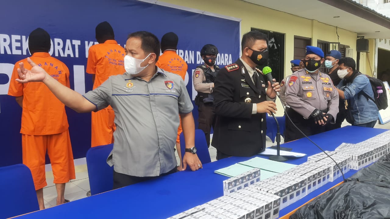 Tiga Pelaku Penyelundup 230 Ribu Batang Rokok Ditangkap Polairudi