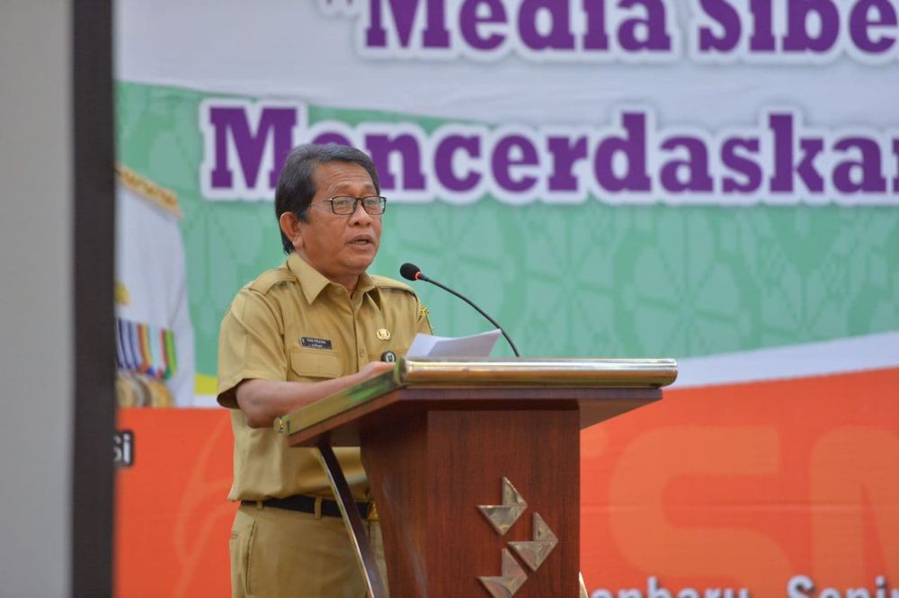 Sekdaprov Riau Hadiri Pelantikan Pengurus SMSI Riaui