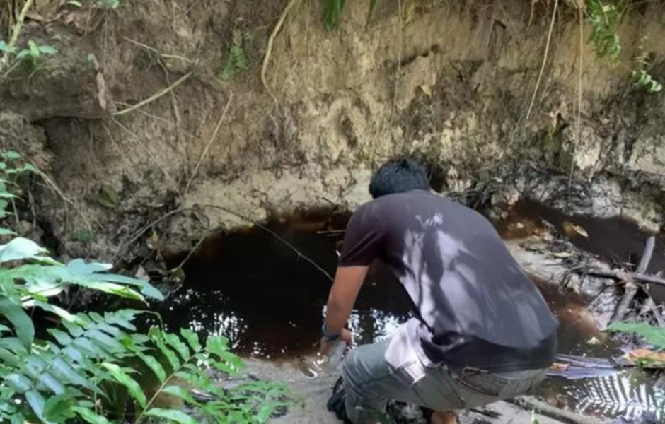 Air Sungai Keruh Hitam Diduga Ulah Limbah PT. GSP, Aktivis Akan Demo ke Kantor Gubernur Riaui